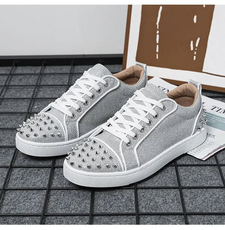 Zapatillas punk para hombre con remaches metálicos - Zapatos de calle antideslizantes premium 2026