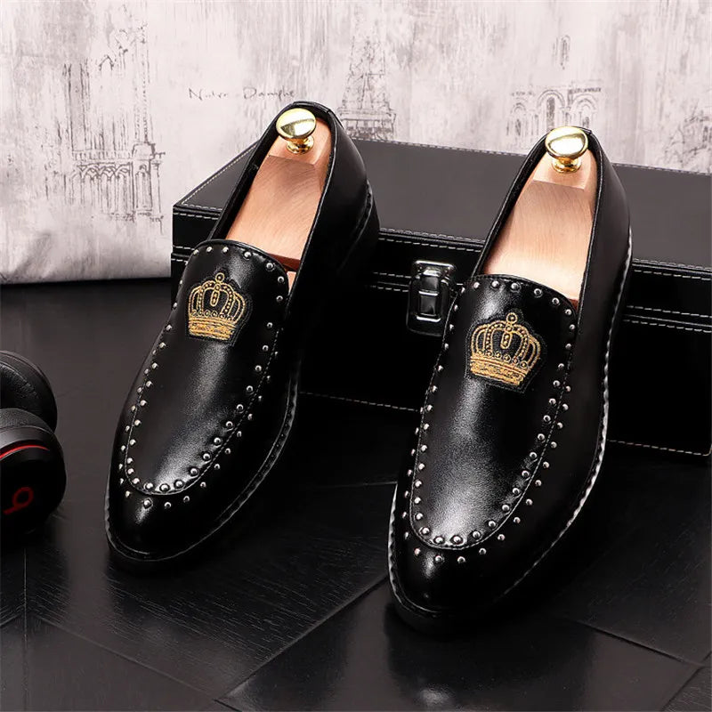 Mocassins Cuir Broderie Couronne Homme – Slip-On Luxe Designer 2026 | Noir & Blanc EU 38-46 - kadopascher