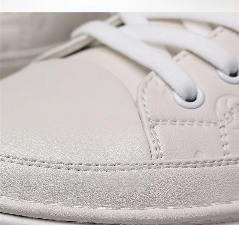 Chaussures de luxe surélevées de 5cm 2024 / 2024 Spring Men's Elevator Shoes Men Loafers White Soft Leather Moccasins Height Increased 5cm Taller Shoes Man Sneakers - kadopascher