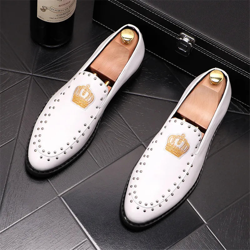 Mocassins Cuir Broderie Couronne Homme – Slip-On Luxe Designer 2026 | Noir & Blanc EU 38-46 - kadopascher