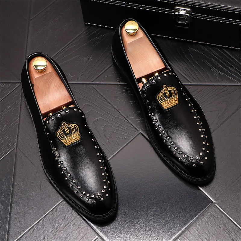 Mocassins Cuir Broderie Couronne Homme – Slip-On Luxe Designer 2026 | Noir & Blanc EU 38-46 - kadopascher