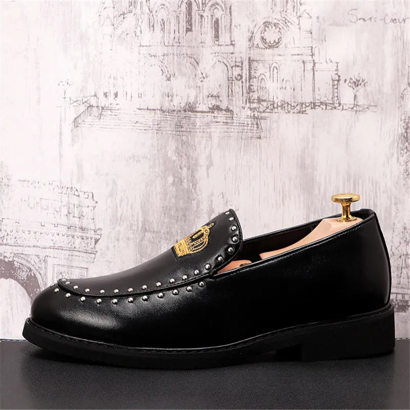 Mocassins Cuir Broderie Couronne Homme – Slip-On Luxe Designer 2026 | Noir & Blanc EU 38-46 - kadopascher