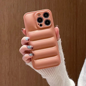 Coque téléphone de luxe / Luxury Down Jacket fine hole silicone case for iPhone 15 14 13 12 11 XR XS Pro Max Plus soft protection phone cover for winter - kadopascher