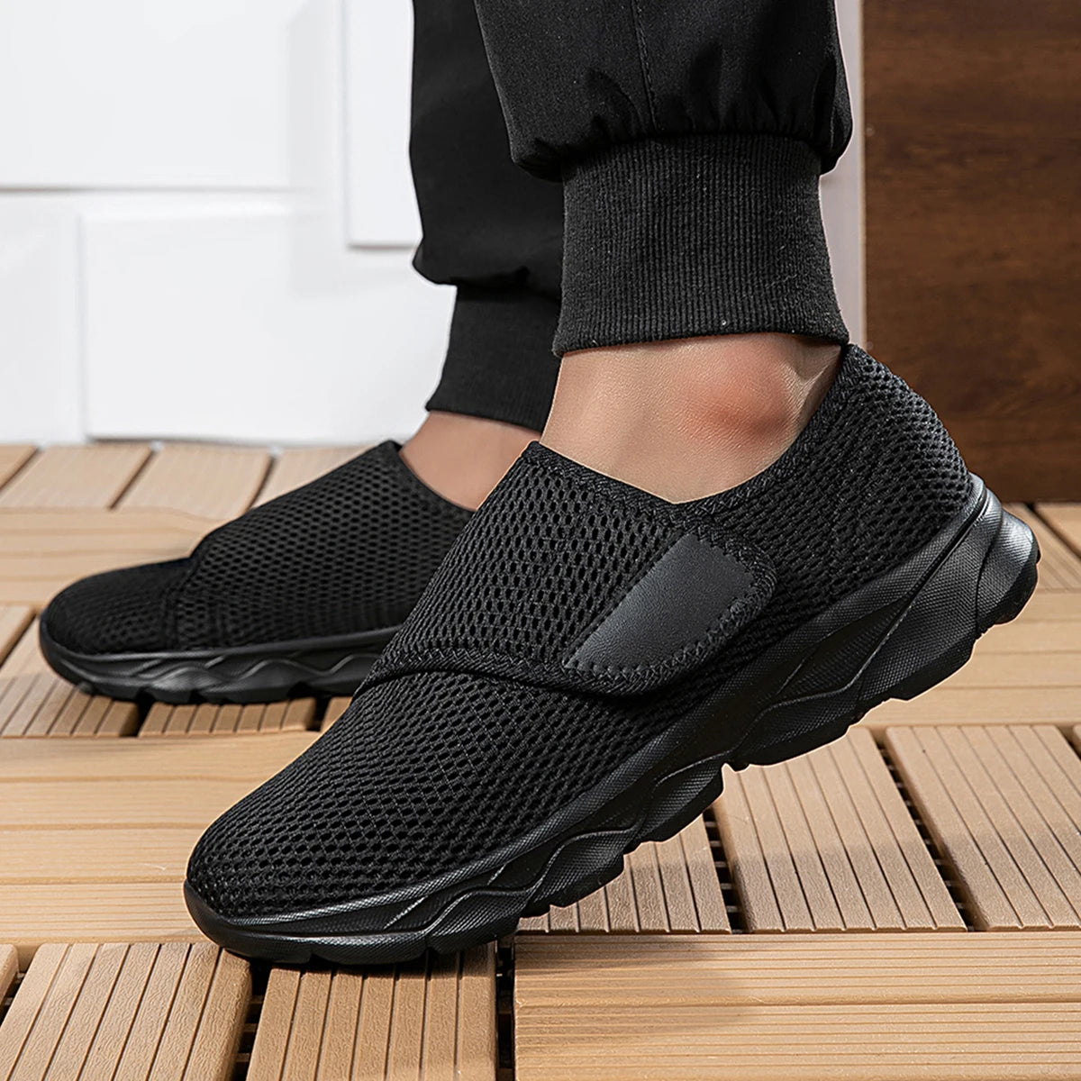 Chaussures orthopédiques décontractées pour pieds larges, gonflées, réglage de l'éversion du pouce, chaussures de marche pour diabétiques, souples et confortables, nouvelle collection
New Casual Orthopedics Wide Feet S - kadopascher