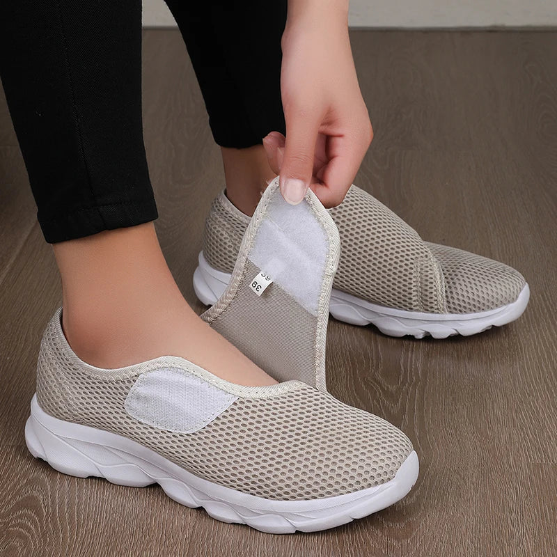 Chaussures orthopédiques décontractées pour pieds larges, gonflées, réglage de l'éversion du pouce, chaussures de marche pour diabétiques, souples et confortables, nouvelle collection
New Casual Orthopedics Wide Feet S - kadopascher