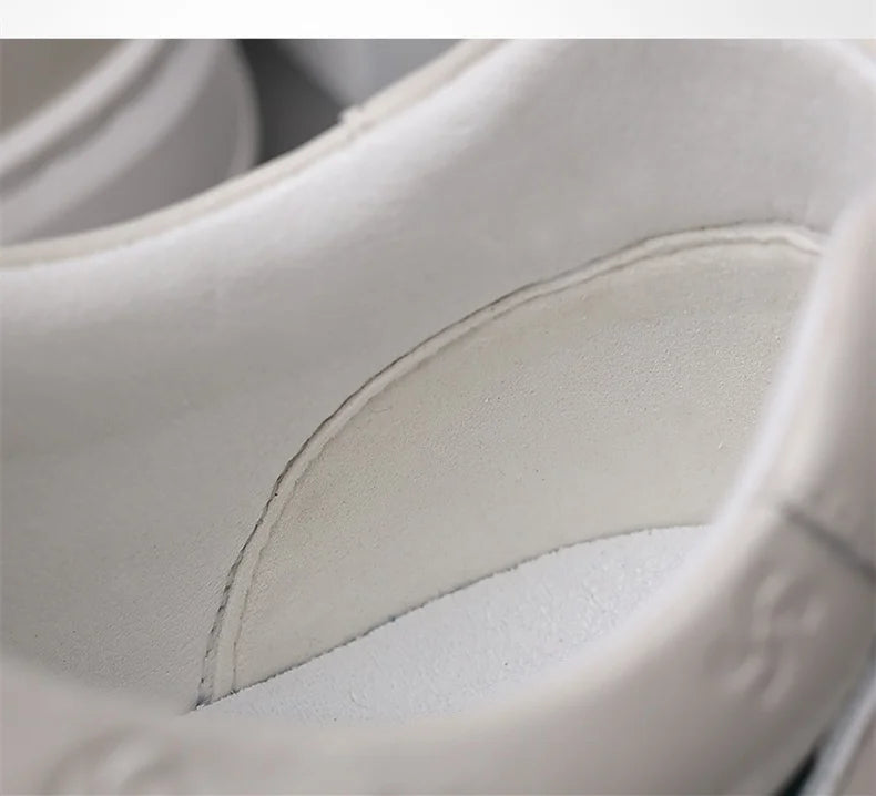 Chaussures de luxe surélevées de 5cm 2024 / 2024 Spring Men's Elevator Shoes Men Loafers White Soft Leather Moccasins Height Increased 5cm Taller Shoes Man Sneakers - kadopascher