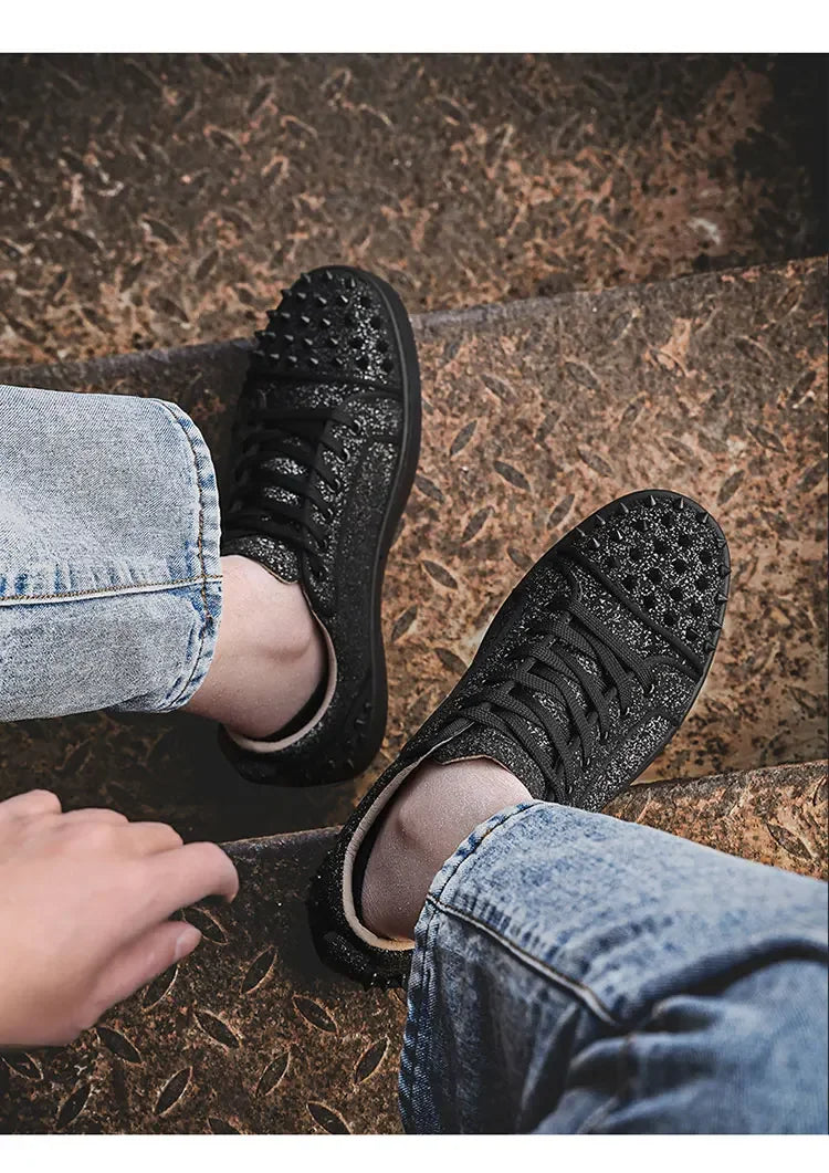 Zapatillas punk para hombre con remaches metálicos - Zapatos de calle antideslizantes premium 2026