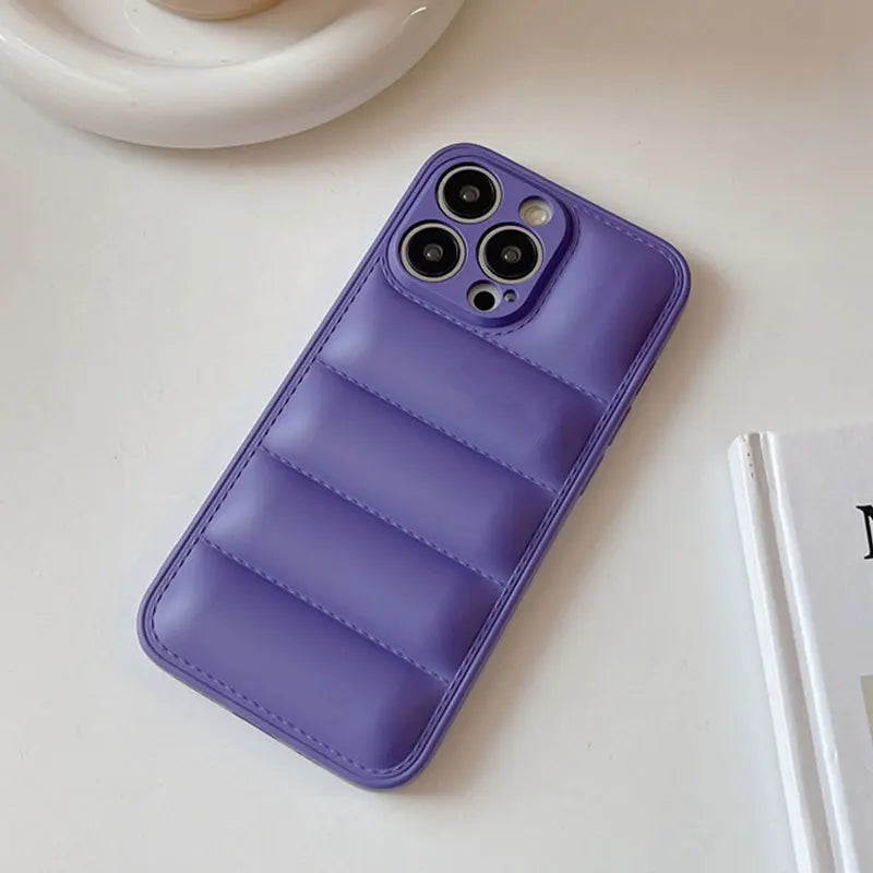 Coque téléphone de luxe / Luxury Down Jacket fine hole silicone case for iPhone 15 14 13 12 11 XR XS Pro Max Plus soft protection phone cover for winter - kadopascher