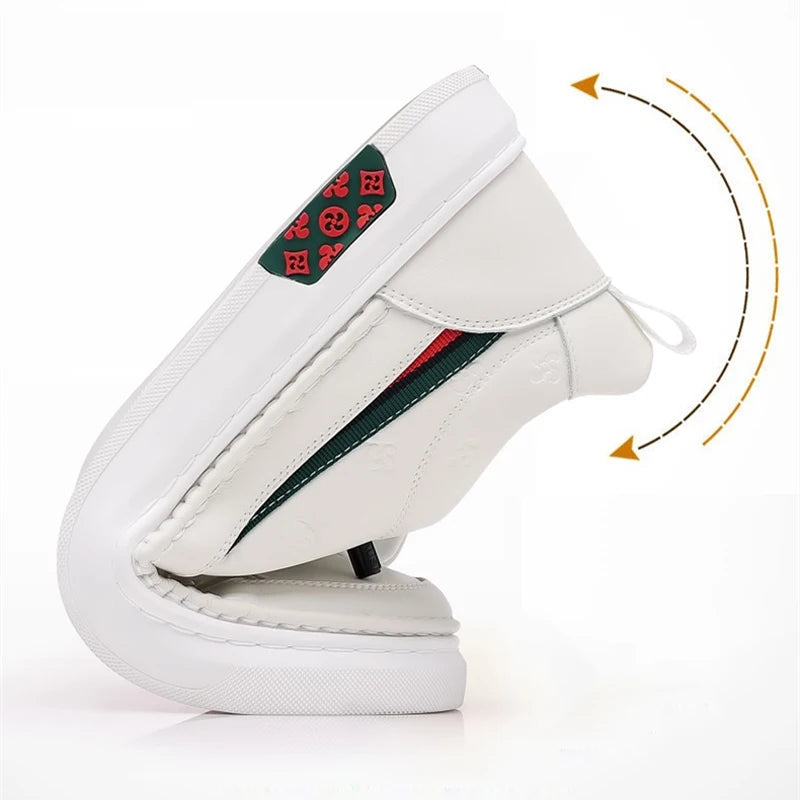 Chaussures de luxe surélevées de 5cm 2024 / 2024 Spring Men's Elevator Shoes Men Loafers White Soft Leather Moccasins Height Increased 5cm Taller Shoes Man Sneakers - kadopascher