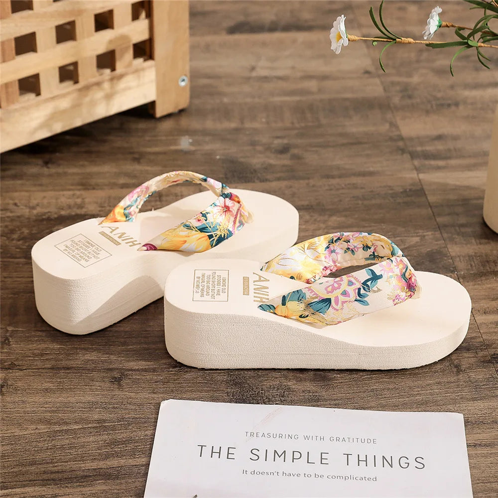 Claquettes Sandales femme été 2025 / Fashion Women Flip Flops Summer Beach Platform Slippers Casual Outside Wedges Sandals Summer Women Shoes - kadopascher