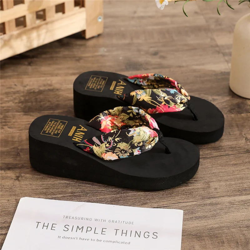 Claquettes Sandales femme été 2025 / Fashion Women Flip Flops Summer Beach Platform Slippers Casual Outside Wedges Sandals Summer Women Shoes - kadopascher