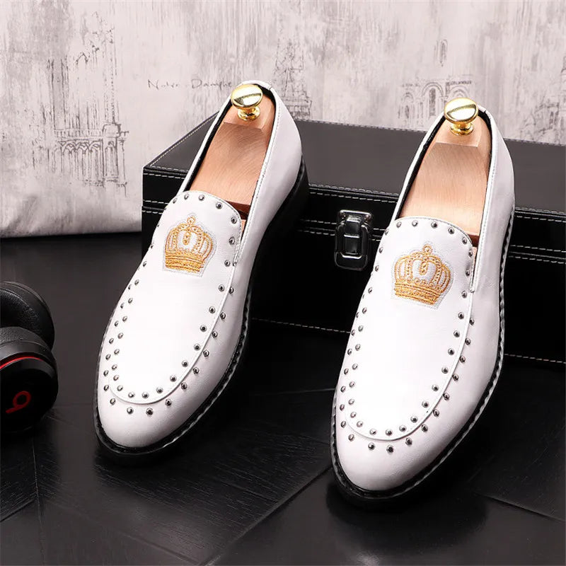 Mocassins Cuir Broderie Couronne Homme – Slip-On Luxe Designer 2026 | Noir & Blanc EU 38-46 - kadopascher