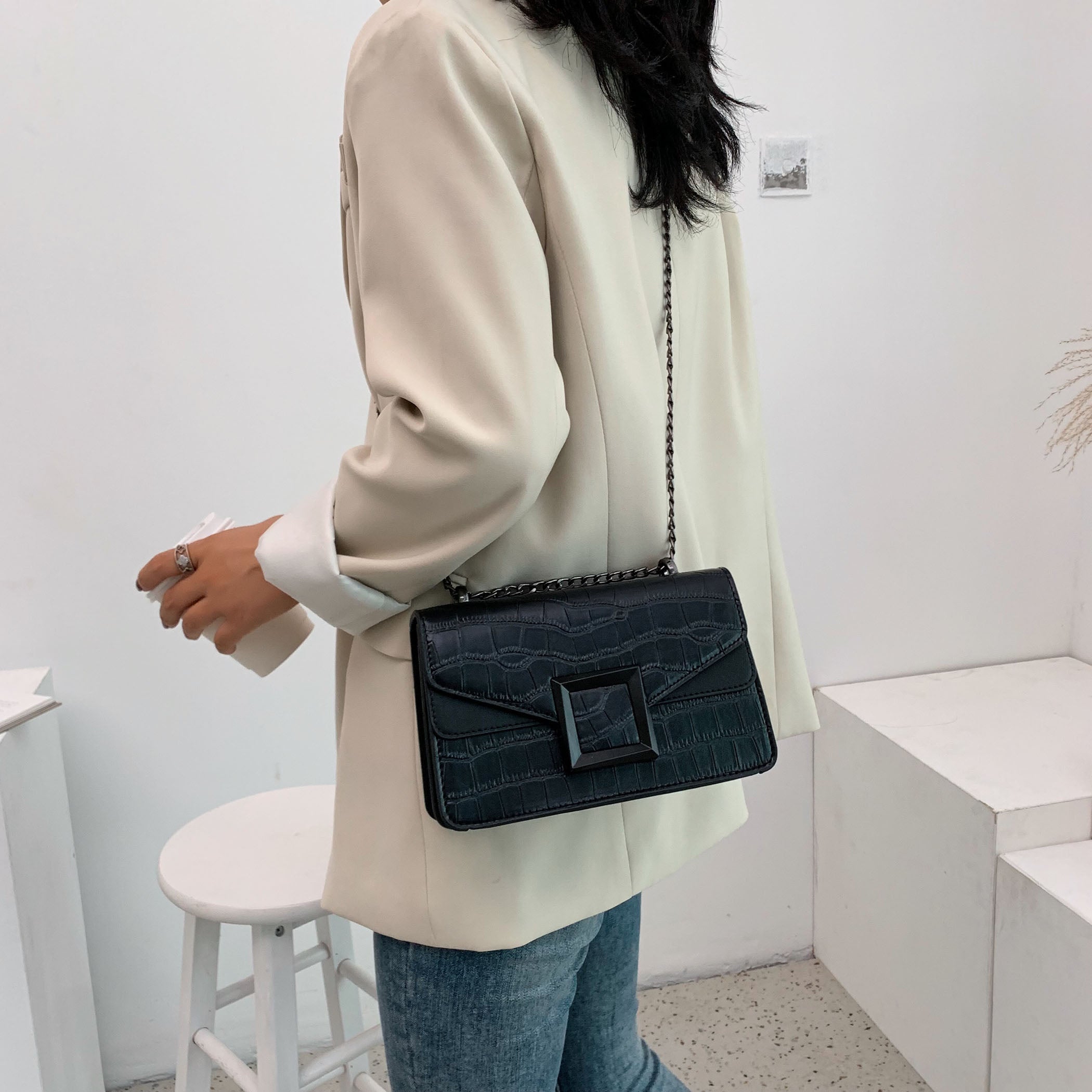 Sacs à bandoulière en cuir pour femmes collection 2020 / Petit sac à bandoulière Messenger Femme Chaîne de luxe Sacs à main - kadopascher.com