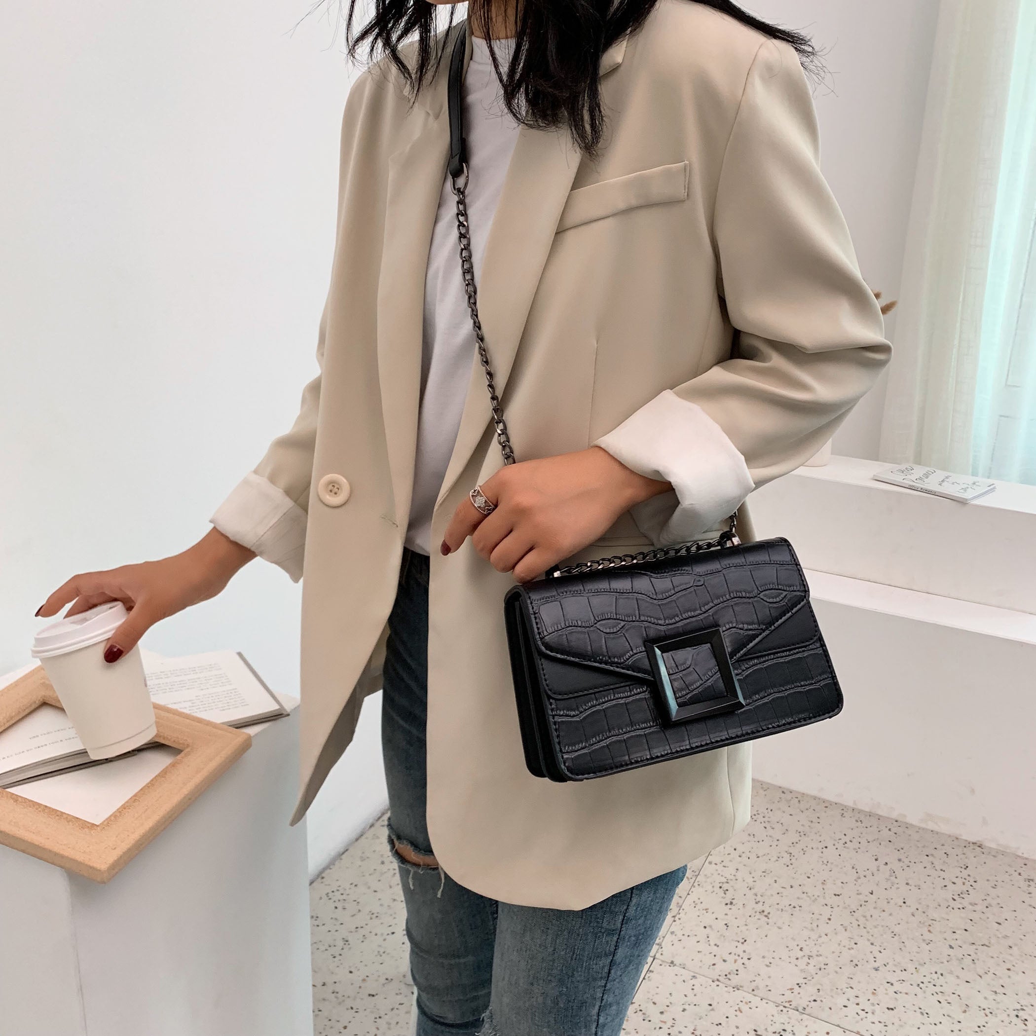 Sacs à bandoulière en cuir pour femmes collection 2020 / Petit sac à bandoulière Messenger Femme Chaîne de luxe Sacs à main - kadopascher.com