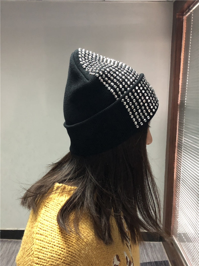Bonnet femme avec perles / Black Hats with Clear Black Crystals - kadopascher.com