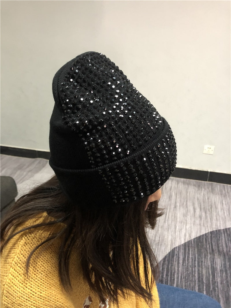 Bonnet femme avec perles / Black Hats with Clear Black Crystals - kadopascher.com
